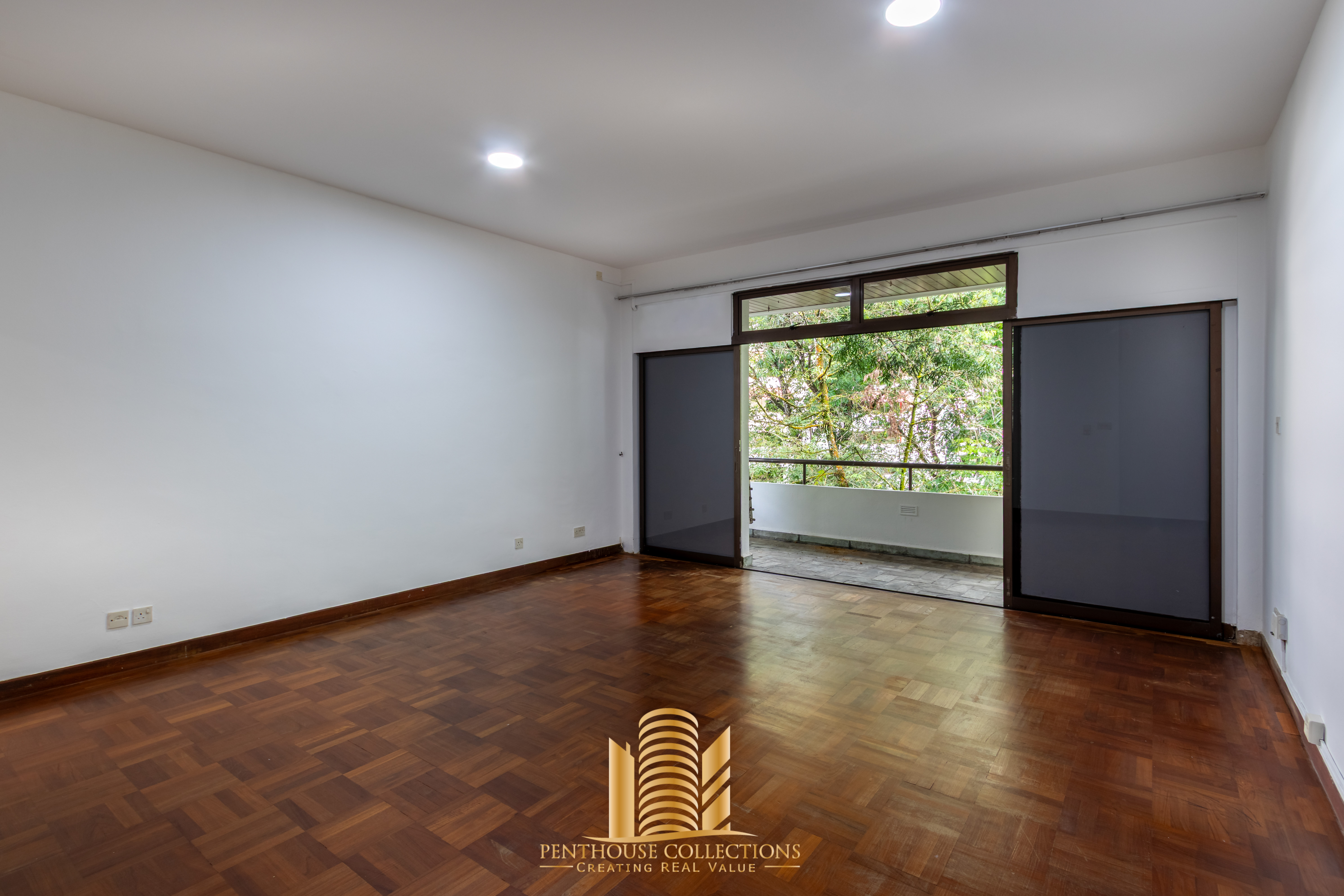 <span  class="uc_style_uc_tiles_grid_image_elementor_uc_items_attribute_title" style="color:#ffffff;">8</span>